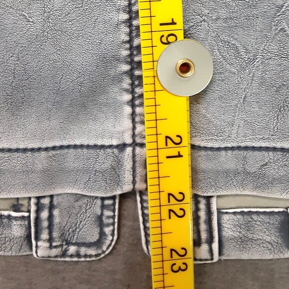 Erin London Woman's Vest Size MEDIUM, Faux Leather feel, Pockets - Picture 6 of 6